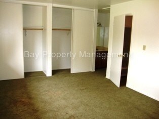 Building Photo - 914 Acosta Plz
