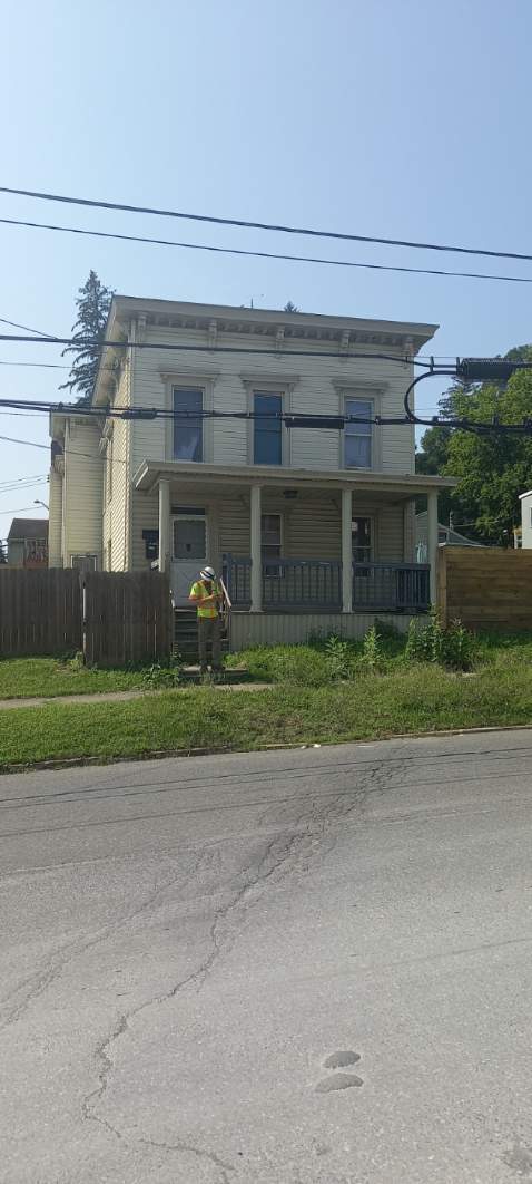 Building Photo - 931 Columbia St