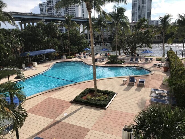 Building Photo - 19390 Collins Ave