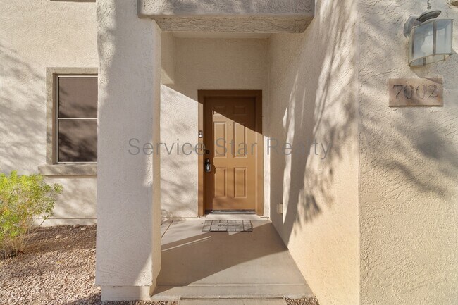 Foto del edificio - 7002 W Irwin Ave