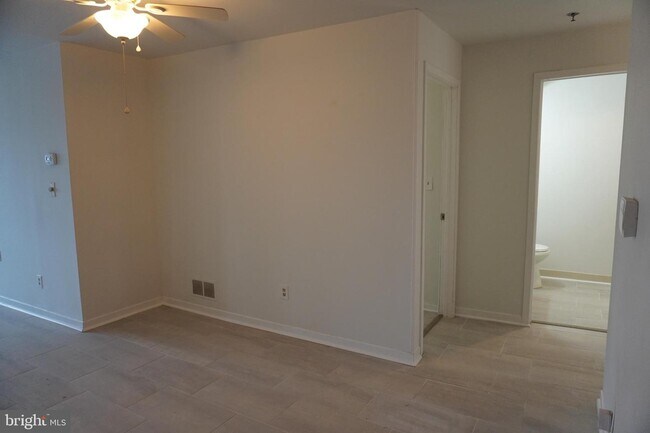 Foto del edificio - 5203 Le Parc Dr