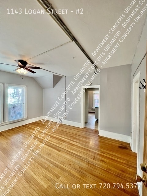 Foto del edificio - 1143 Logan St