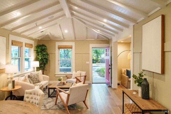 Foto del edificio - 2 Bedroom 2 Bath Calistoga Oasis with Additional 1 Bedroom 1 Bath ADU with landscaping paid for!