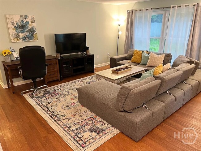 Building Photo - 12 St Moritz Ct