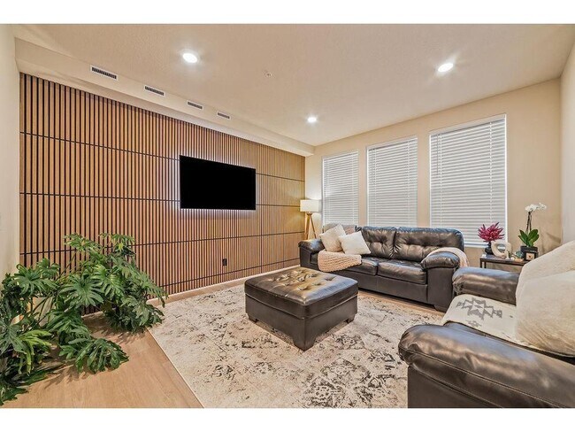 Foto del edificio - 5126 94th Ln N