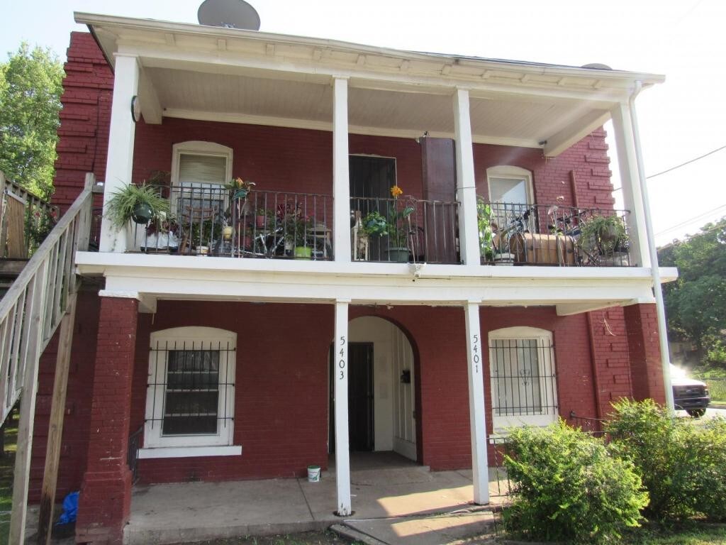 Primary Photo - 5401 Smart Ave #1 (bottom)
