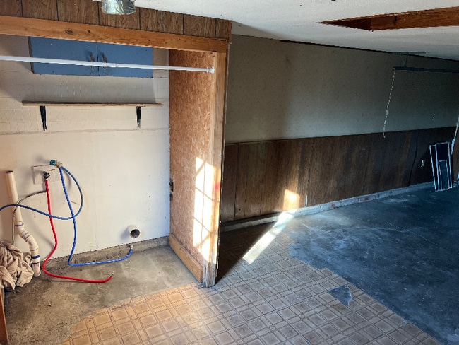 Building Photo - 2026 Colorado Ave