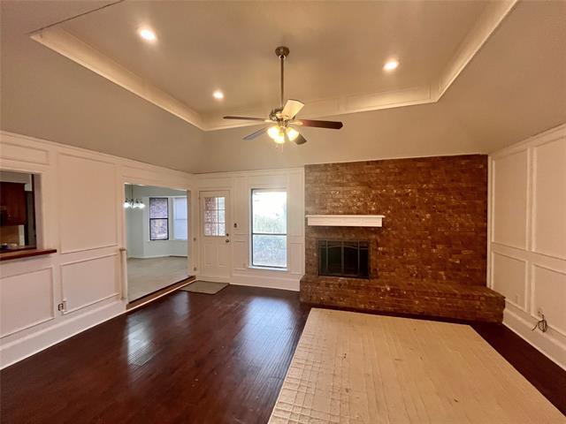 Foto del edificio - 5106 Red River Dr