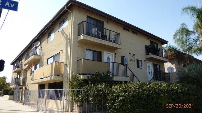 Building Photo - 6201 Whitsett Ave