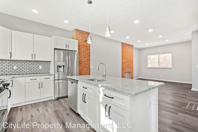 Building Photo - 4 br, 2 bath House - 1237 Stranmore Street
