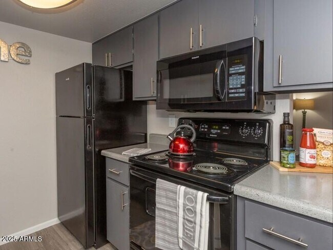 Foto del edificio - 9415 N 99th Ave