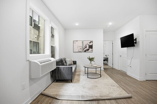 Foto del edificio - 1528-30 W Girard Ave