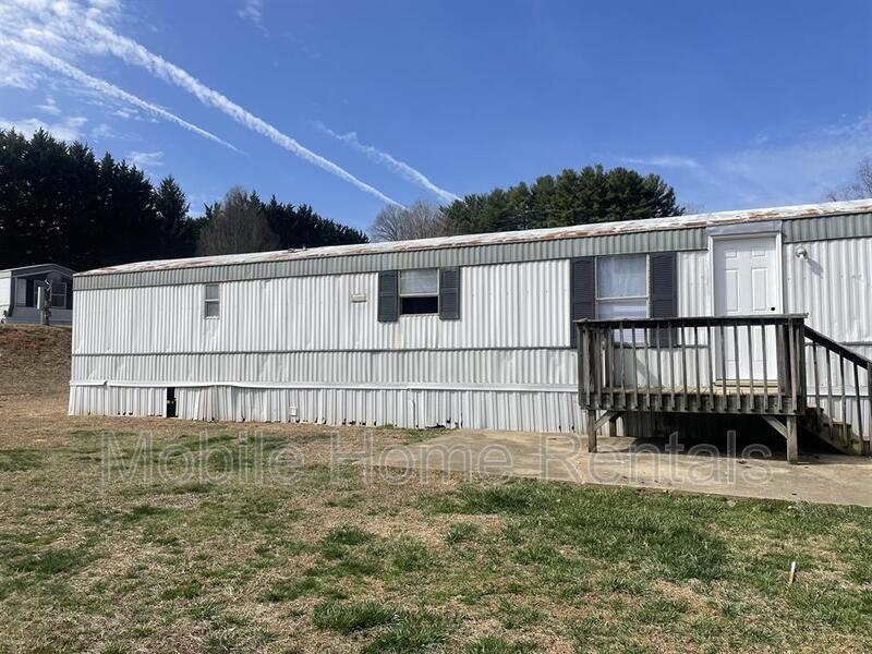 25 Wounded Knee Dr, Clyde, NC 28721 House Rental in Clyde, NC