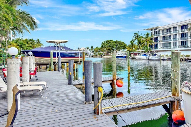 Foto del edificio - 322 Hendricks Isle