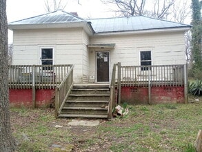 Building Photo - 215 Price St