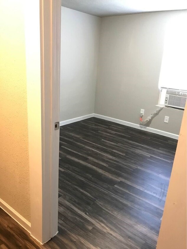 Building Photo - 214 W Republic St