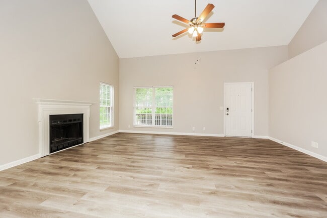 Building Photo - 3425 Country Way Rd