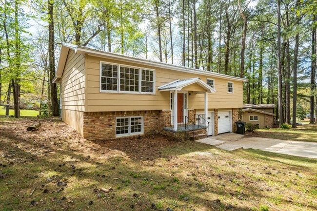 Building Photo - 2939 Green Grove Cir NE