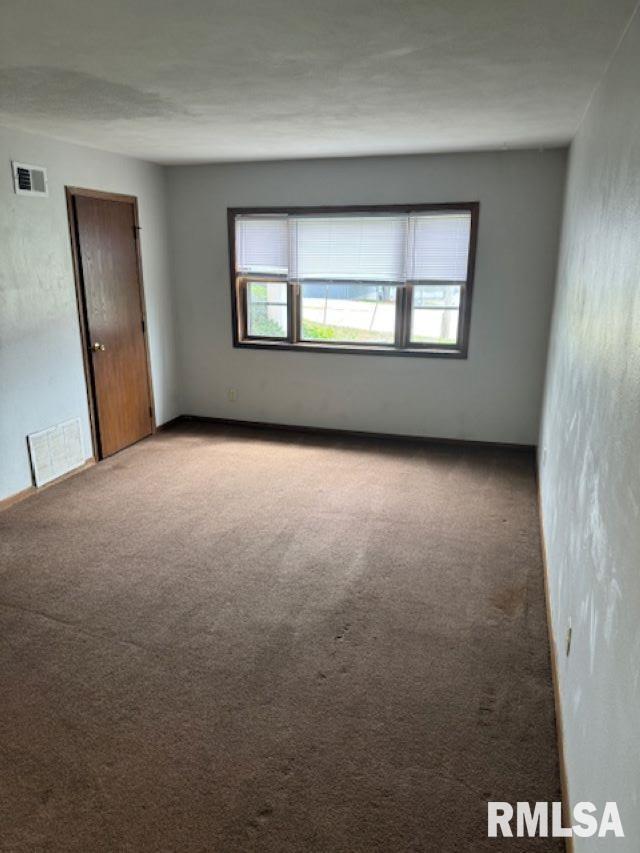 Foto del edificio - 1326 E 38th St