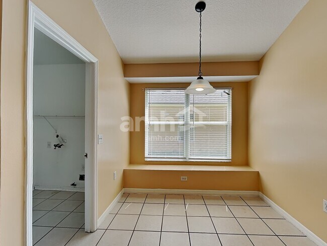 Foto del edificio - 30450 Wrencrest Dr
