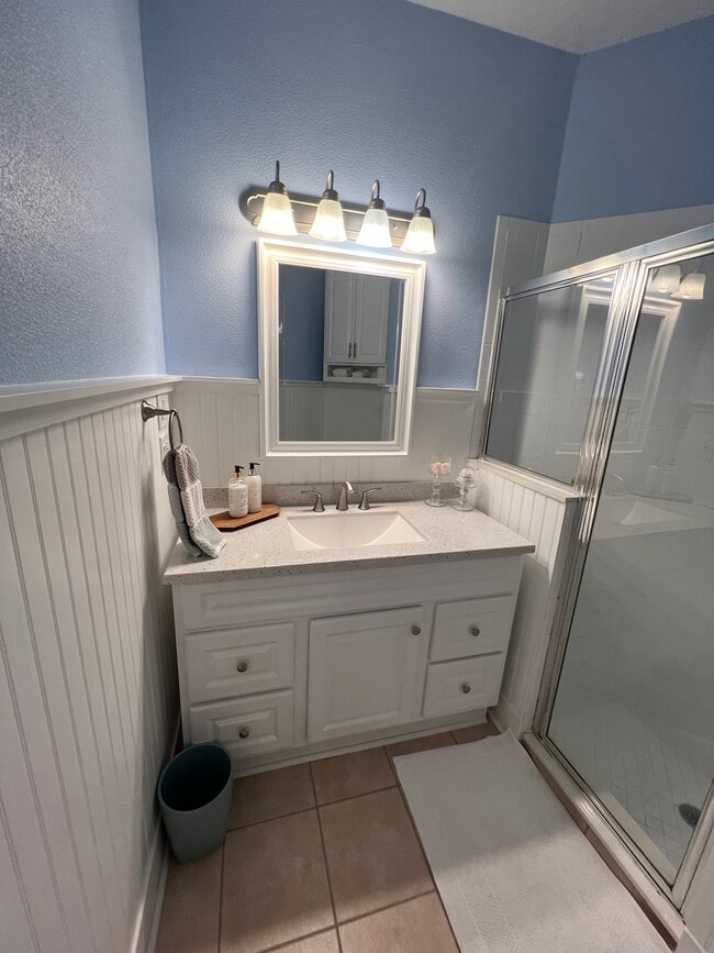 Building Photo - 10067 Perfect Dr