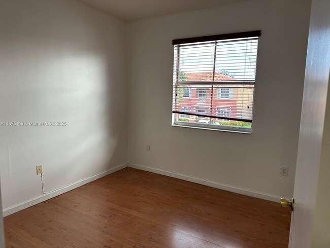Foto del edificio - 11479 NW 60th Ter