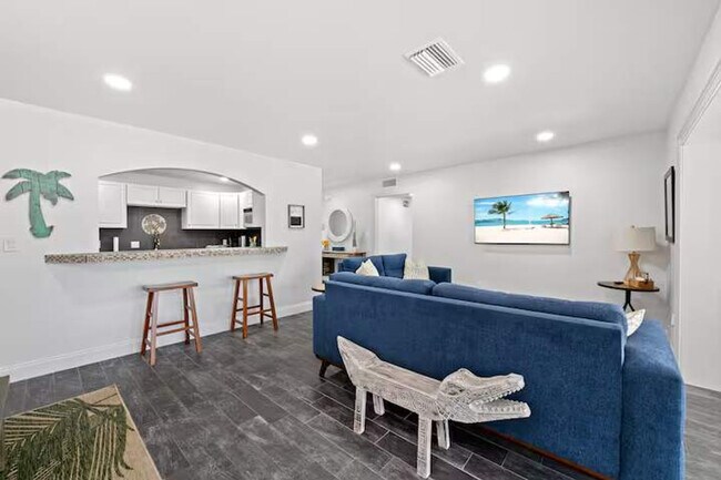 Foto del edificio - 102 Deleon Rd