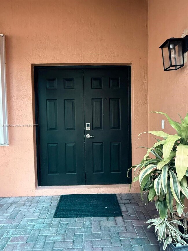 Building Photo - 1463 Banyan Way