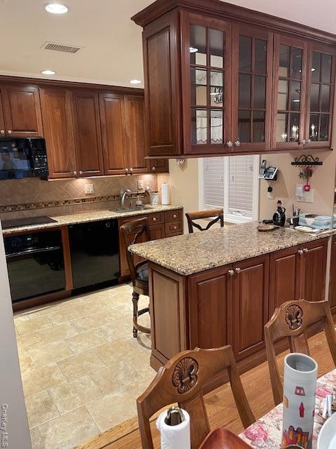 Foto del edificio - 183 Long Hill Dr