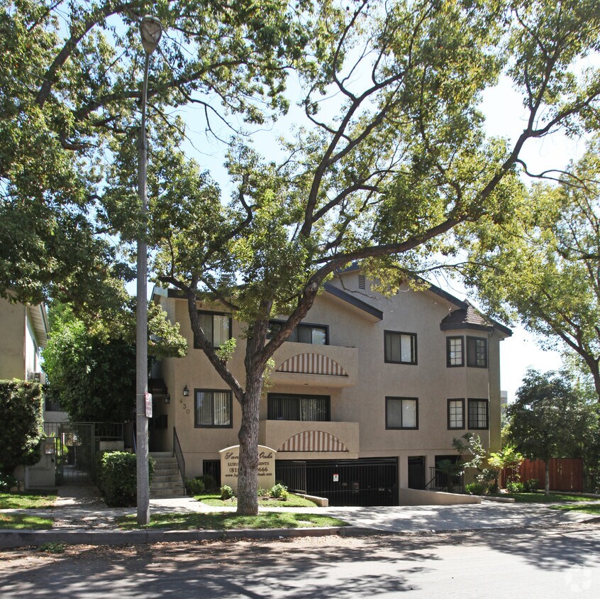 Building Photo - 430 E San Jose Ave