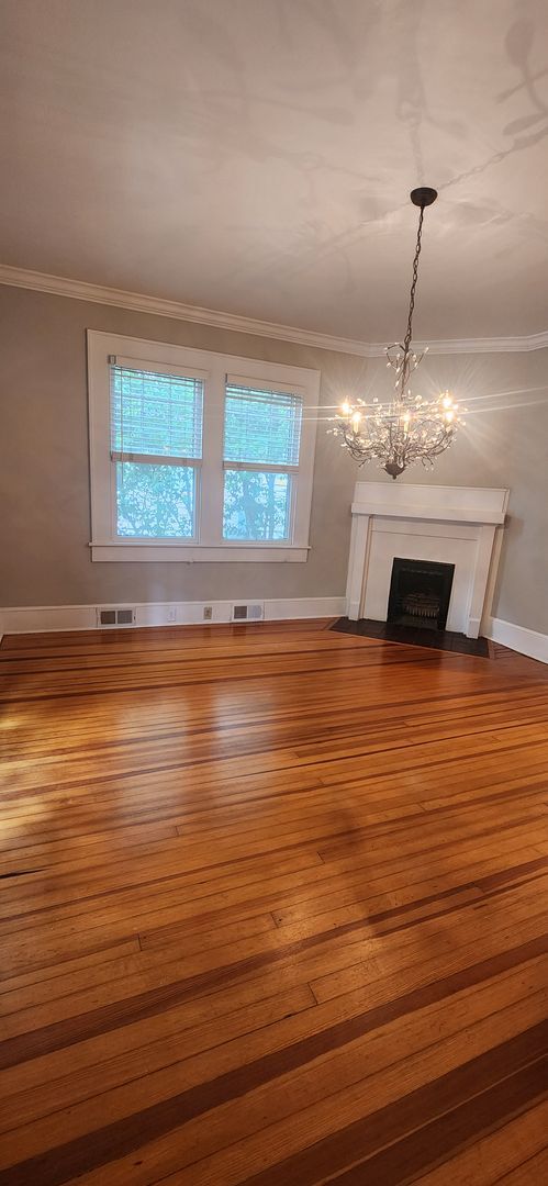 Building Photo - Renovated 3BR Bungalow In Augusta Circle N...