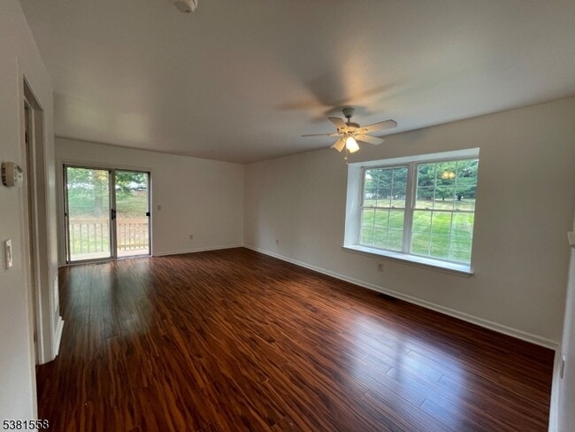 Foto del edificio - 608 Wedgewood Cir