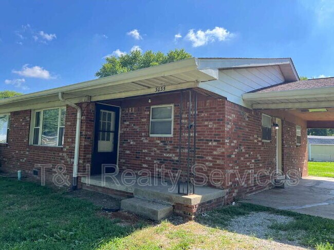 Building Photo - 3035 S Hartman Dr