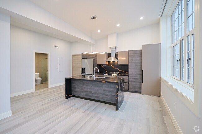 1 habitación, 1 baño - 841 pies cuadrados - Cocina - Railroad Lofts