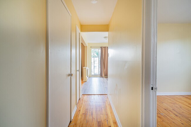 Photo du bâtiment - 411 Av. Copernic