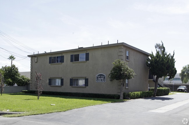 Primary Photo - 1230 W. Hillandale Ave.