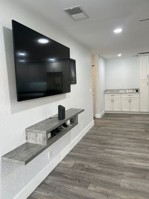 Foto del edificio - 3470 Pinewalk Dr N