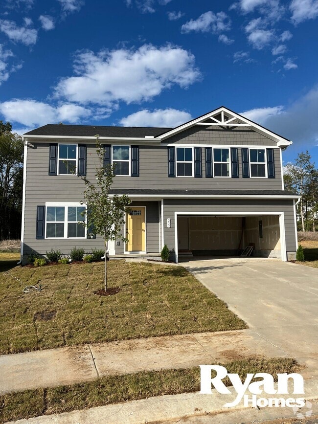Building Photo - 235 Sir Barton Ct