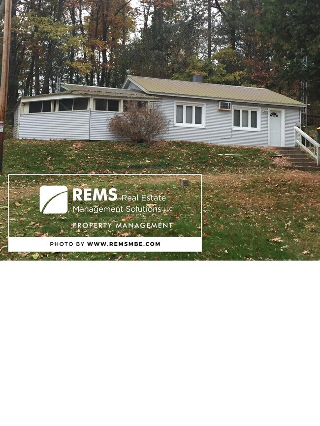 Building Photo - S1697 White Birch Dr