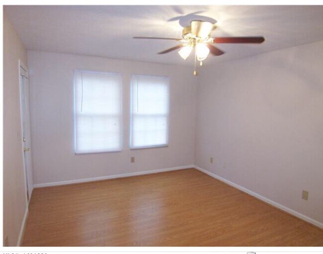 Foto del edificio - 169 North Timber Drive