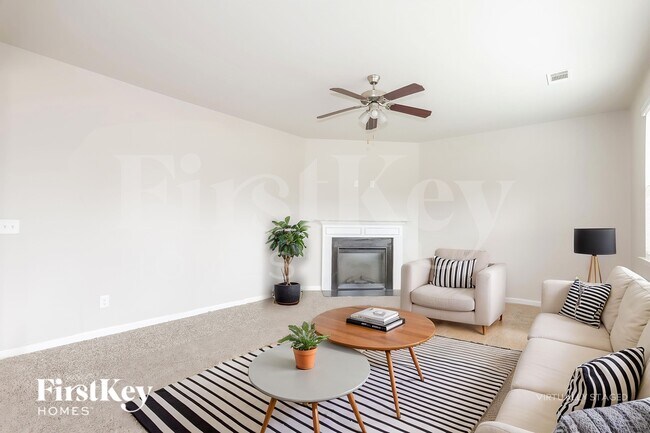 Foto del edificio - 1247 Heartwood Ave