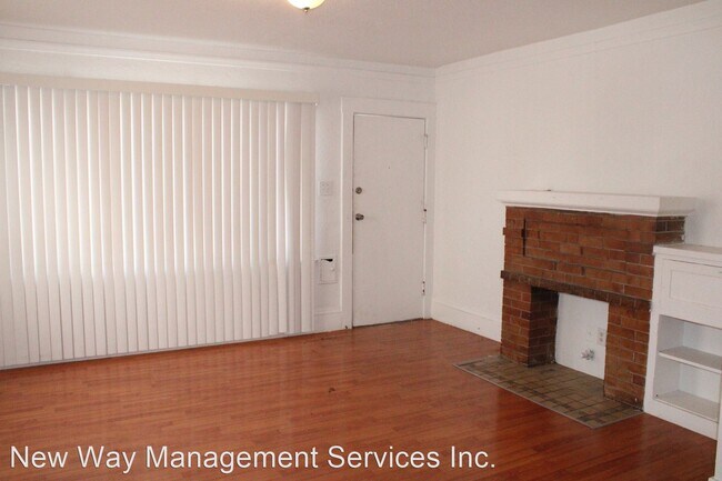 Building Photo - 2 br, 1 bath House - 442 E 9th St