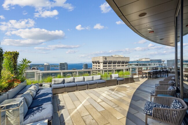 Foto del edificio - Premiere on Pine