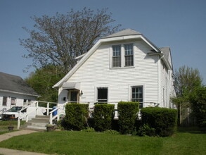 Building Photo - 2024 Monon Ave