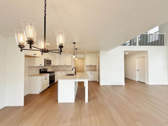 Foto del edificio - 3759 950 N