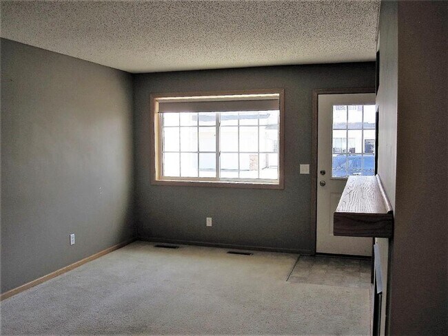 Foto del edificio - 3553 Sterling Heights Dr
