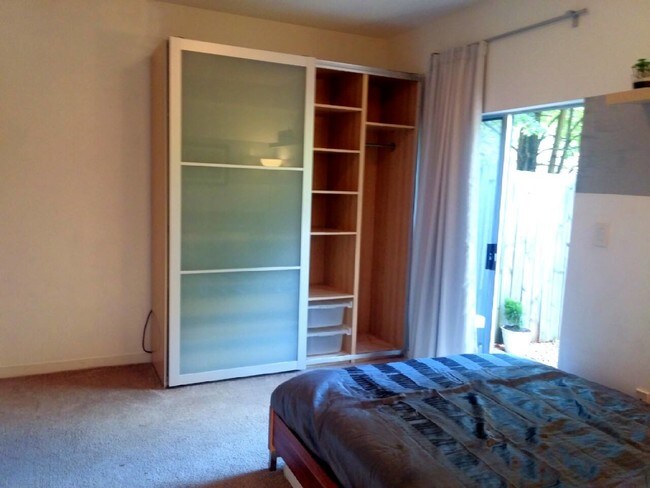 Foto del edificio - 110 Moreland Ave SE