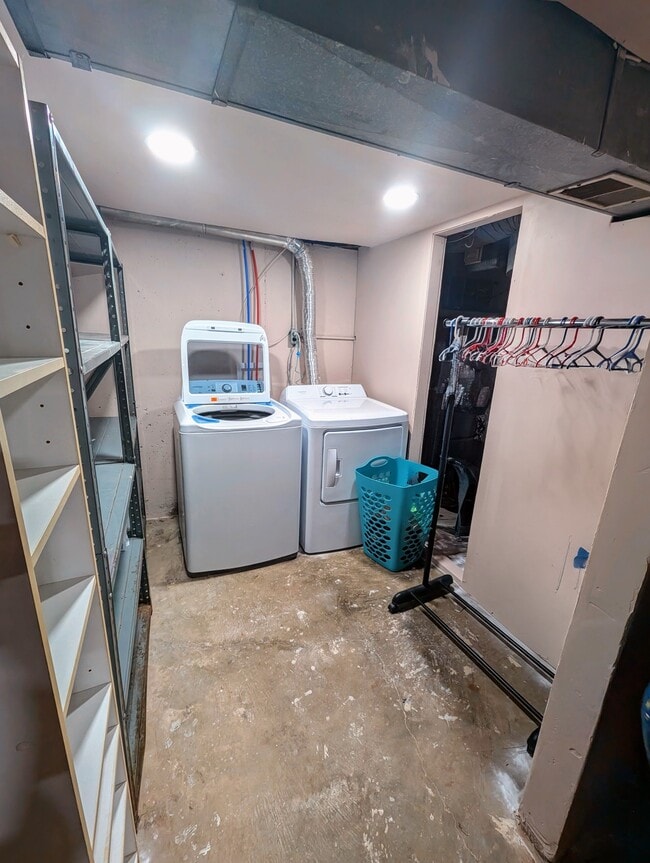 Foto del edificio - Rutland Ave