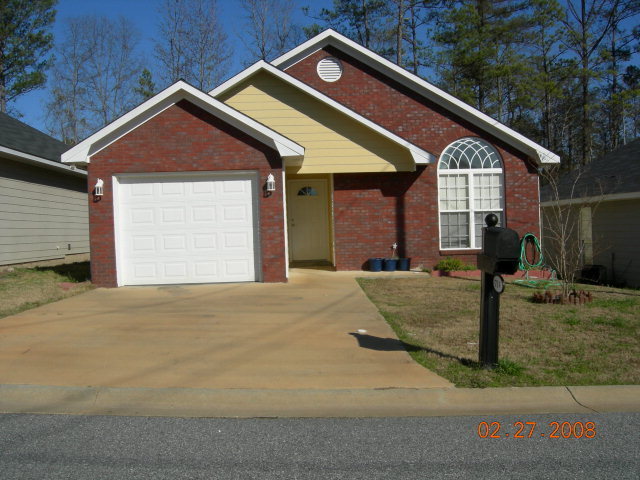 Primary Photo - 714 Pinehill Court