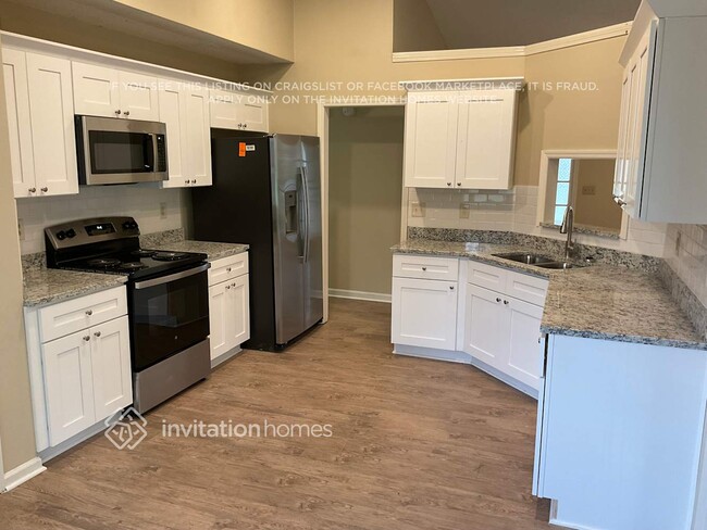 Foto del edificio - 3105 Windwood Trail